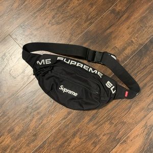 SOLD - Supreme Fanny Pack